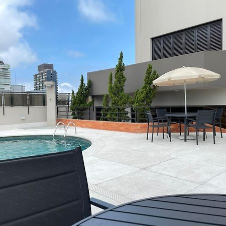 Flat No Hotel Cosmopolitan Com Estacionamento Gratis E Piscina Santos  Esterno foto