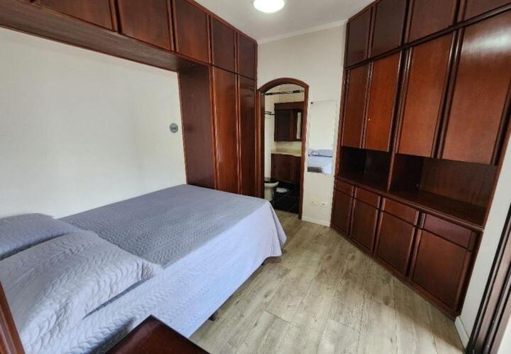 Flat No Hotel Cosmopolitan Com Estacionamento Gratis E Piscina Santos  Esterno foto