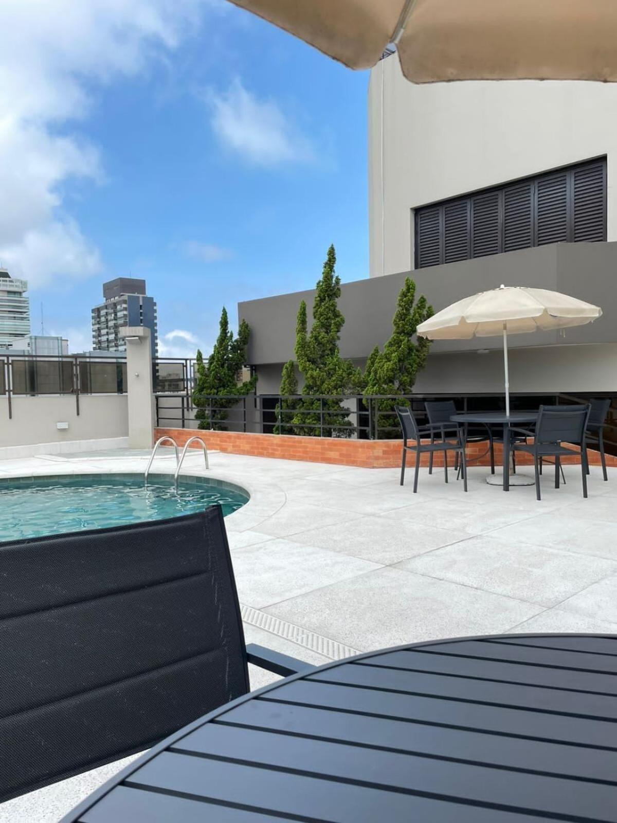 Flat No Hotel Cosmopolitan Com Estacionamento Gratis E Piscina Santos  Esterno foto